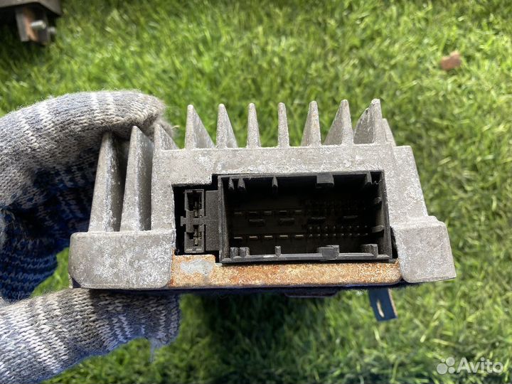 Усилитель акустической системы BMW X5 E70