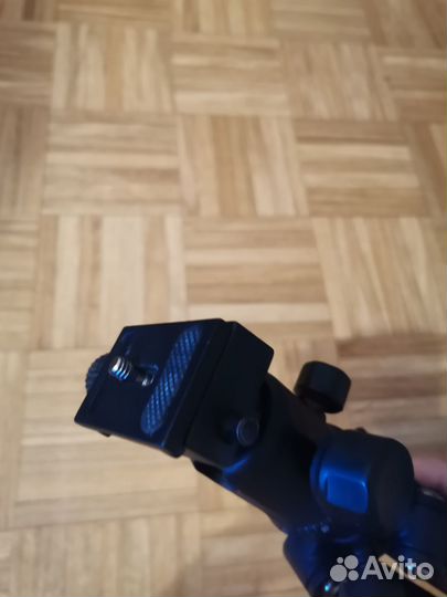 Штатив для фотоаппарата