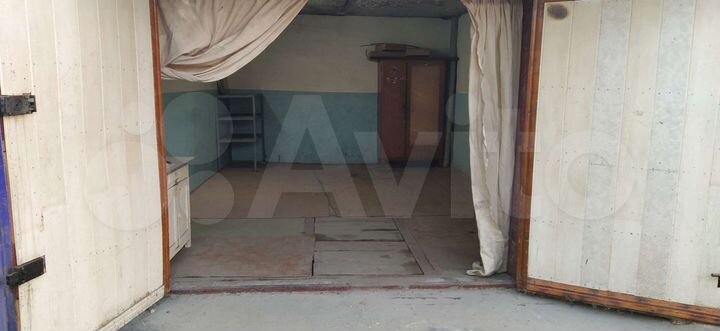 Гараж, > 30 м²