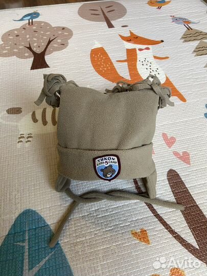 Флисовая шапка 48 см с ушами и завязками