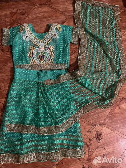 Индийский костюм для девочек сари