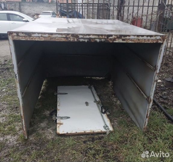 Будка на Вис