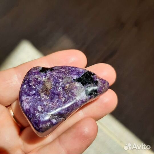 Чароит галтовка