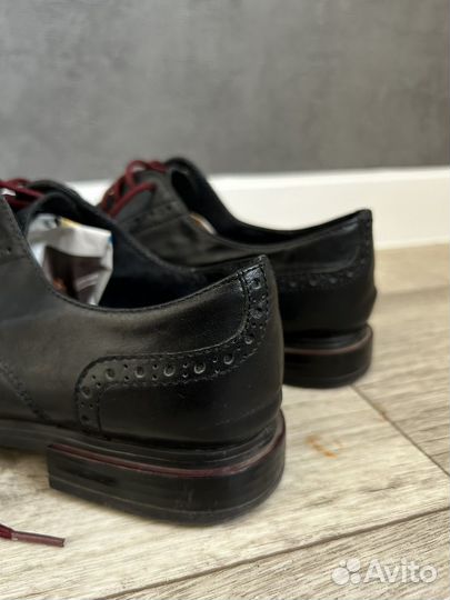 Полуботинки