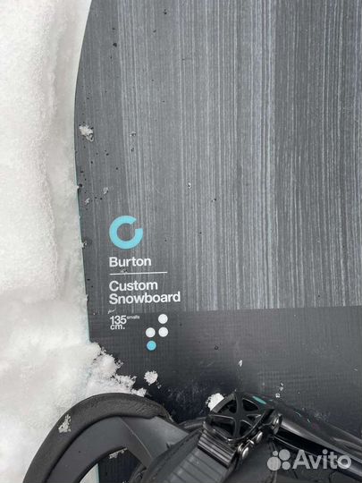 Сноуборд с креплением Custom Smalls