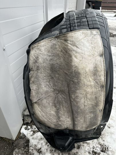 Подкрылок передний правый Kia K5