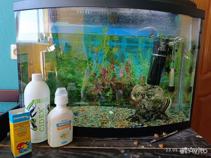 Аквариум с рыбками бу