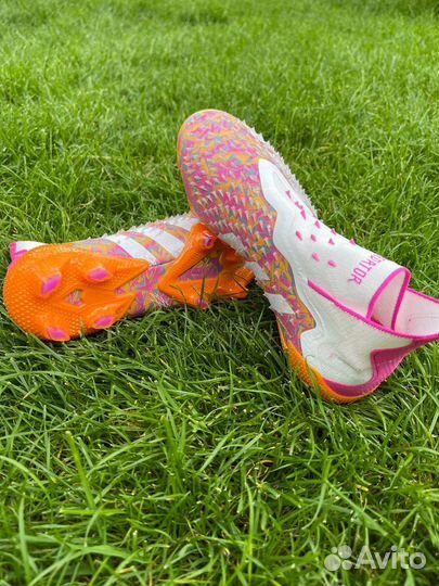 Бутсы Adidas Predator Freak