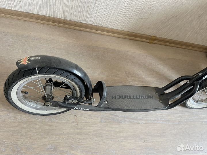 Самокат novatrack