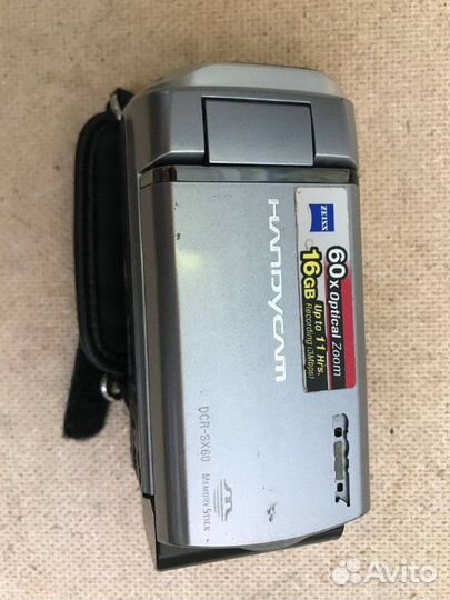 Видеокамера Sony DCR-SX60