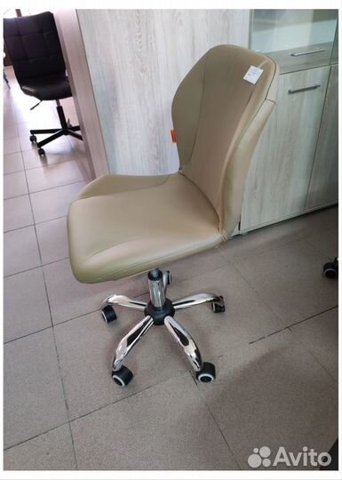 Кресло офисное