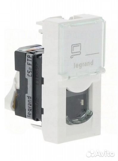 Розетка компьютерная Legrand