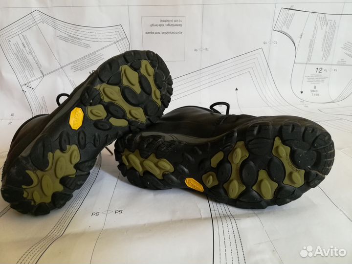 Кроссовки кеды ботинки туфли Merrell Skechers