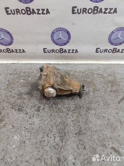 Редуктор задний Mercedes W203