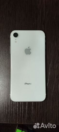 iPhone Xr, 64 ГБ