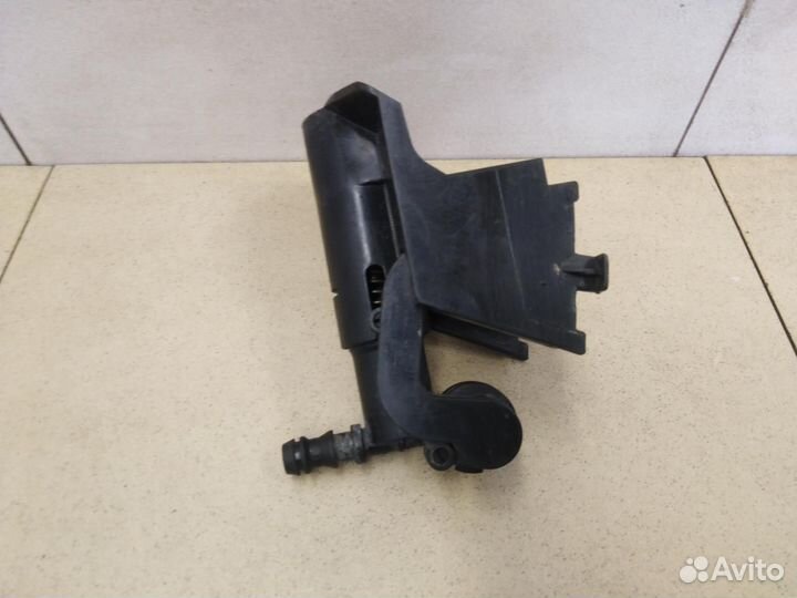 Форсунка омывателя фары Corolla E15 2006-2013