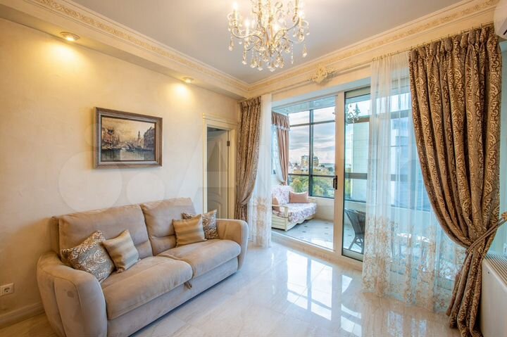 3-к. квартира, 120 м², 4/21 эт.