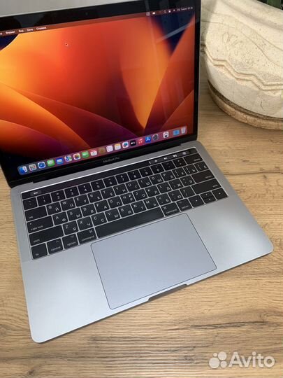 Macbook Pro 13 2017 touch bar 251gb