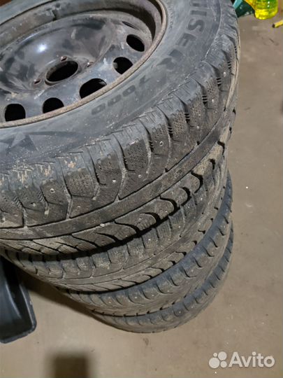 Bridgestone Ice Cruiser 7000 205/65 R15