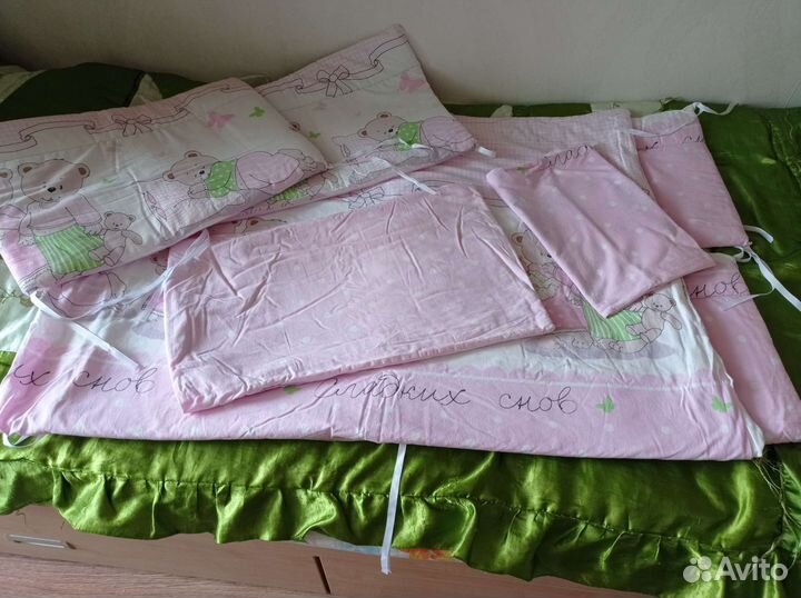 Комплект в детскую кроватку