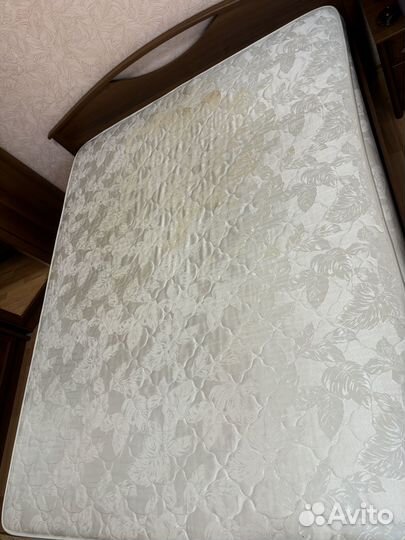 Кровать двухспальная с матрасом бу 160 200