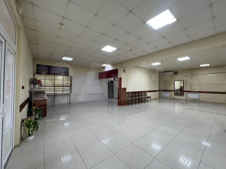 Торговая площадь, 220 м²