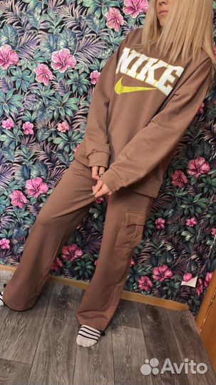 Спортивный костюм женский новый