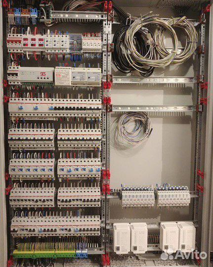 Электрик слаботочник