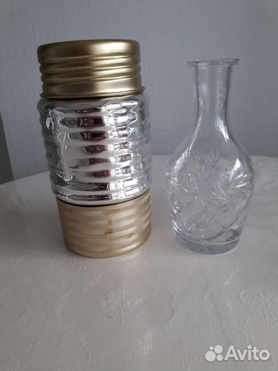 Термос, графин хрустальный