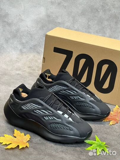 Adidas yeezy boost 700 черные разм. 41