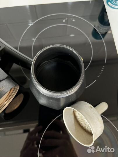 Гейзерная кофеварка 6 чашек Kafferro Rondell