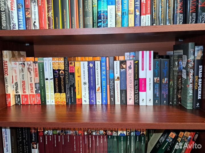 Книги в ассортименте