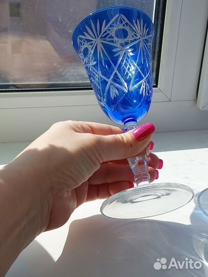 Набор бокалов из цветного стекла