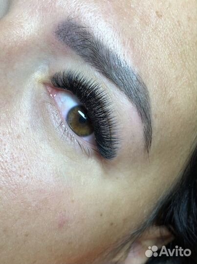 Наращивание ресниц. Маникюр. Брови