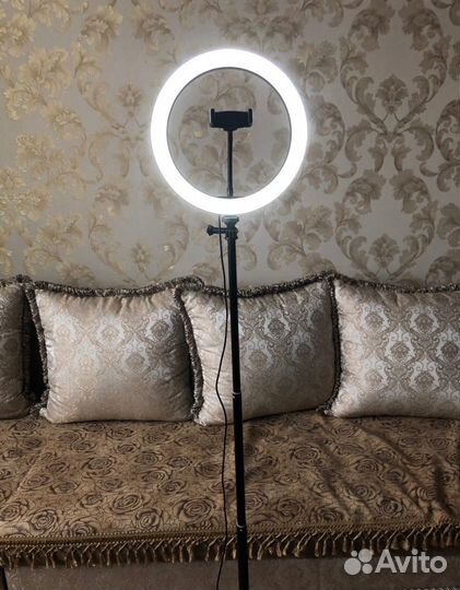 Кольцевая лампа со штативом + пульт