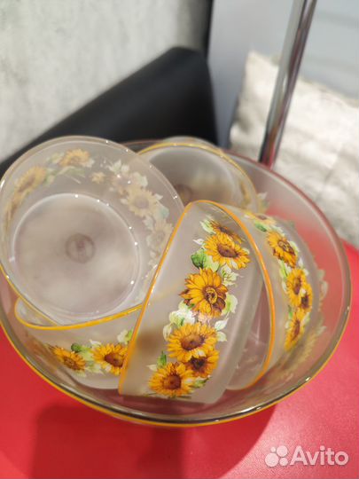 Набор столовой посуды новый