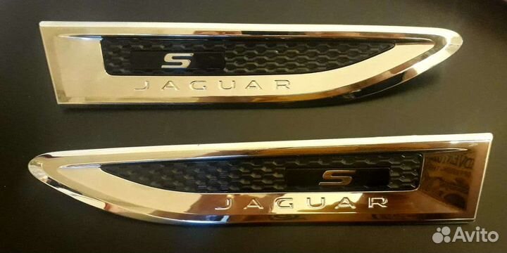 Молдинги накладки жабры крыла Jaguar E-Pace X540