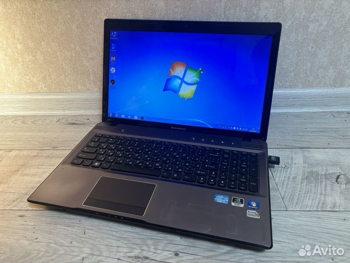 Lenovo i5+GeForce 540M+8GB+500gb