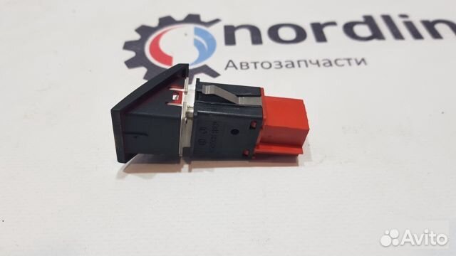 Кнопка аварийной сигнализации Skoda Fabia 2