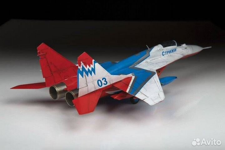 Сборная модель Звезда самолёт 