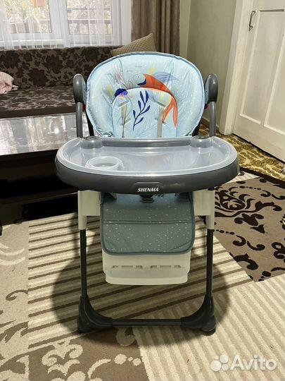 Детский стульчик для кормления