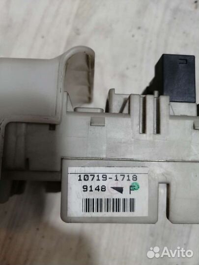 Блок предохранителей Mitsubishi Lancer Cedia 4G94