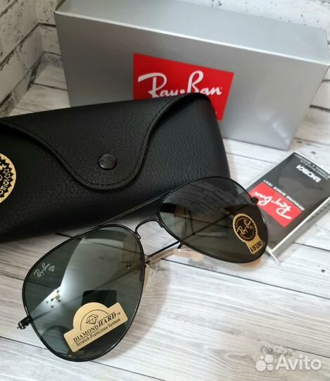 Солнцезащитные очки Ray-Ban Aviator