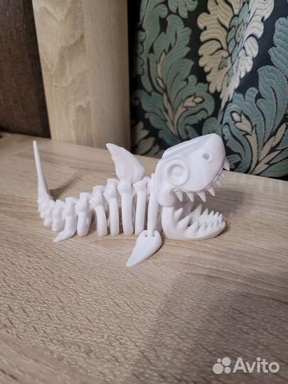 Игрушка акула