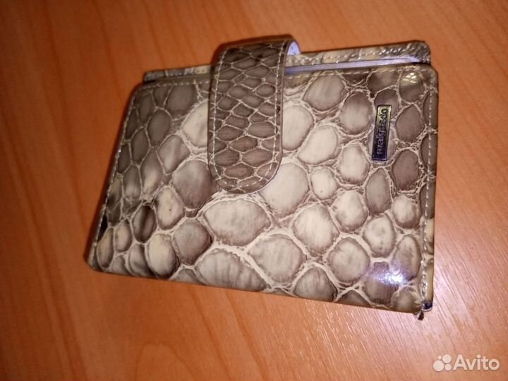 Сумки, косметики, кошельки