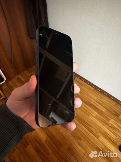 iPhone 12, 64 ГБ