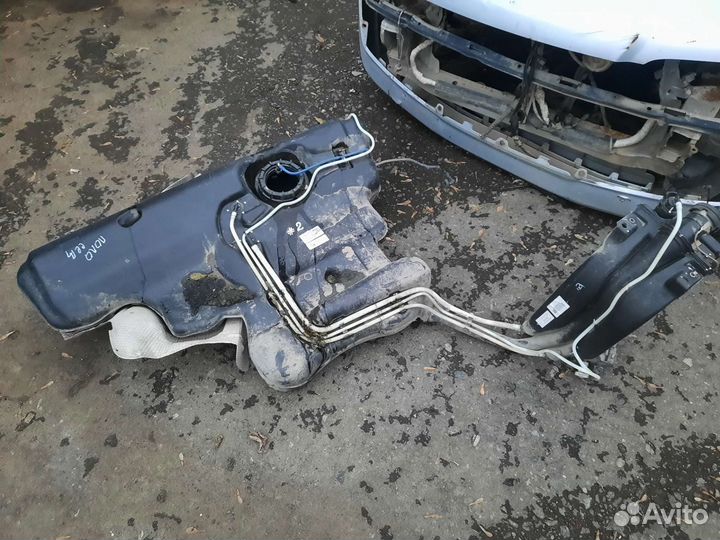 Бензобак volkswagen polo 5 sedan