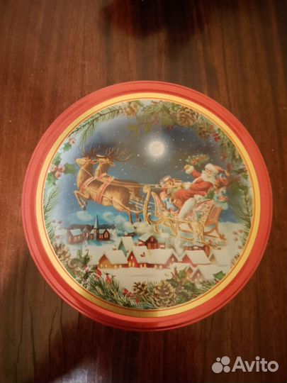 Коробки металлические Новогодние