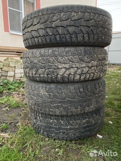 Hankook Winter I'Pike 225/60 R17 99T