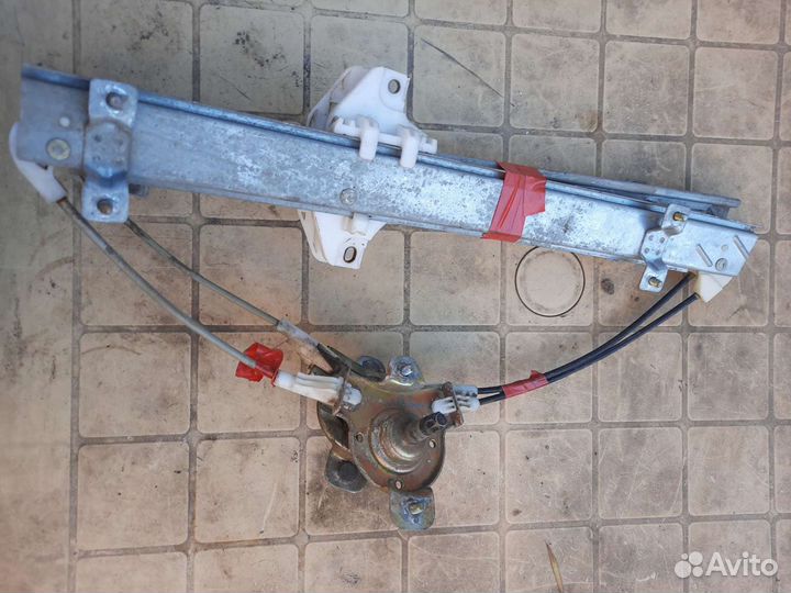 Стеклоподъемники задних дверей на шевроле ланос, з